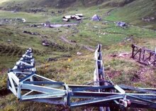Ruinen des gescheiterten Skigebiets im Fondei ©P.Lüthi