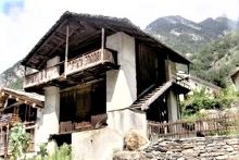 Typisches Gebäude in Castasegna ©Chatrina Signorell